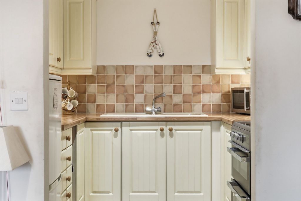 Additional image 7 of 1 bed flat for saleSuffolk Place, Woodbridge IP12