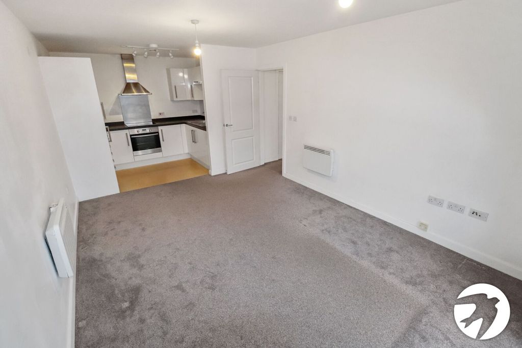 Additional image 4 of 2 bed flat for saleLittle Brights Road, Belvedere DA17