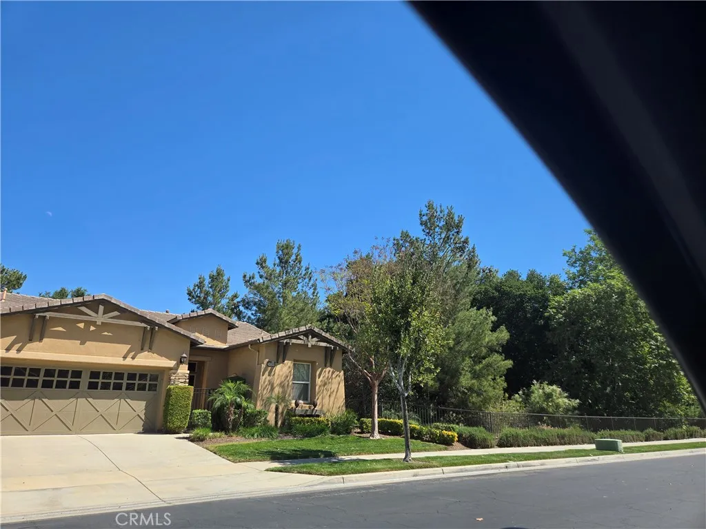 24590 Lowe Dr, Corona, CA 92883 photo 5