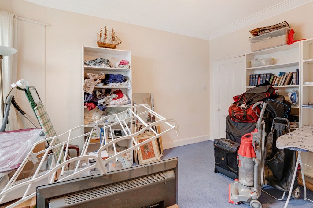 Additional image 11 of 3 bed flat for salePoltalloch Street, Lochgilphead PA31