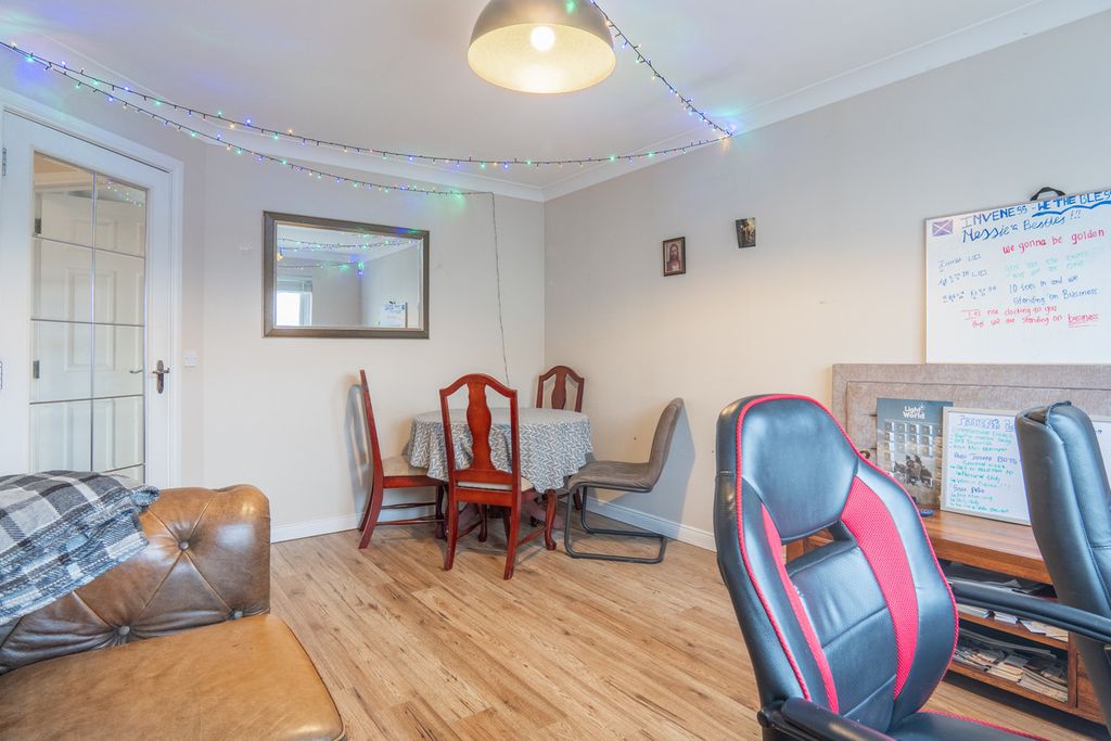 Additional image 3 of 2 bed flat for saleHolm Farm Road, Inverness IV2