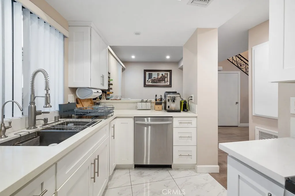 Additional image 23 of 1340 Glenwood Road Unit 8, Glendale, CA 91201