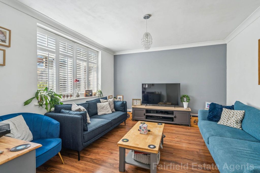 Additional image 2 of 4 bed terraced house for saleLongcliffe Path, South Oxhey, Watford WD19