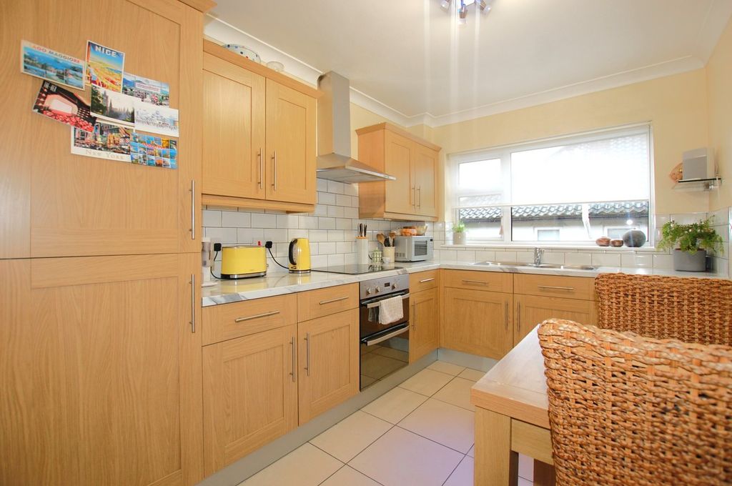Additional image 2 of 2 bed flat for salePentlands, 58 Foxgrove Road, Beckenham BR3