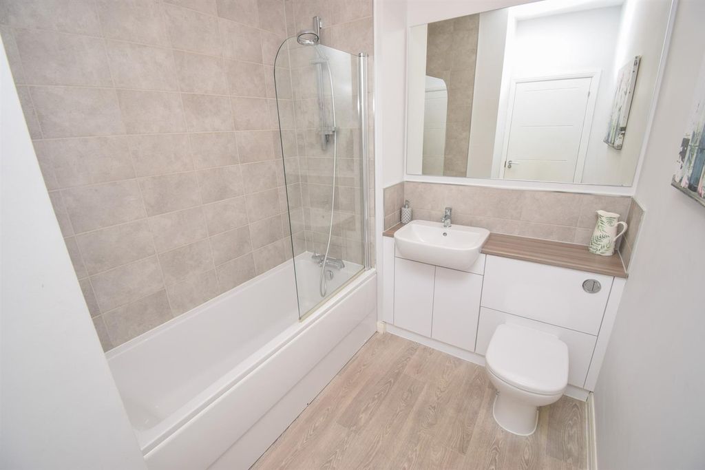 Additional image 7 of 2 bed flat for sale35 Countess Park, Slackbuie, Inverness IV2