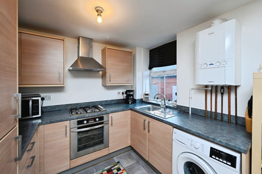 Additional image 6 of 2 bed flat for saleCrossley Street, Ripley DE5