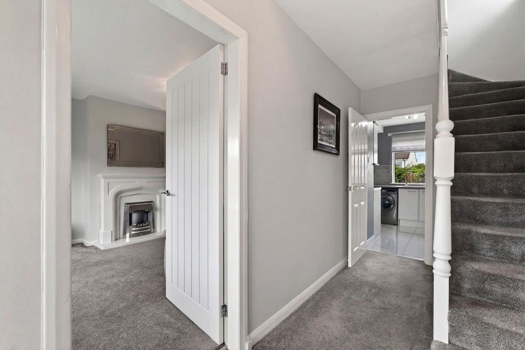 Additional image 7 of 3 bed semi-detached house for saleWeaver Crescent, Airdrie ML6