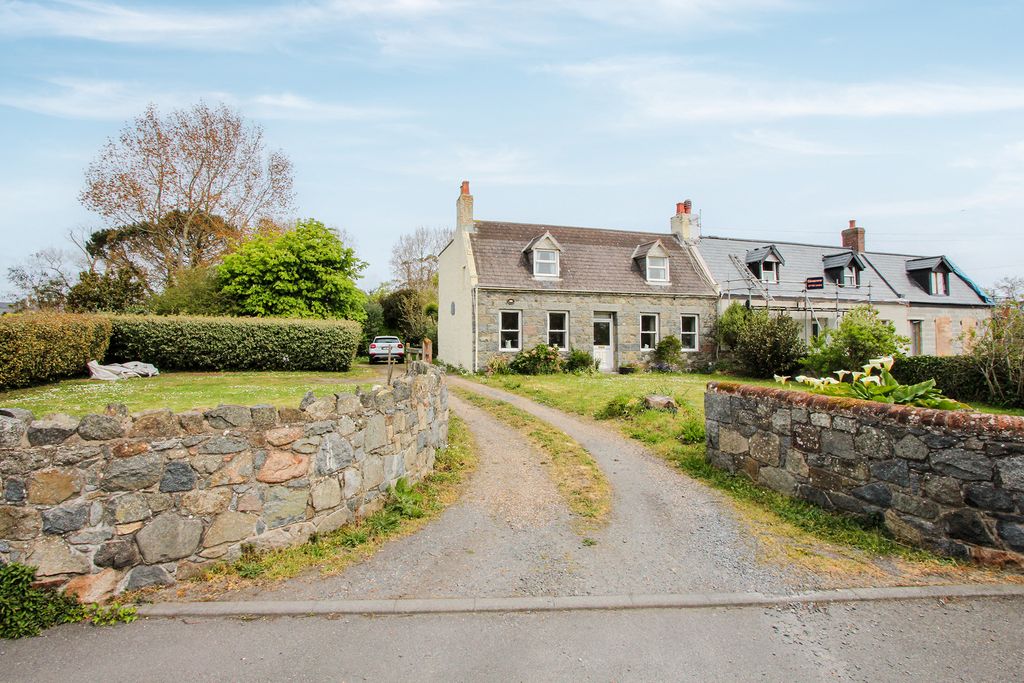 4 bed property for saleLa Folie Lane, Vale, Guernsey GY3