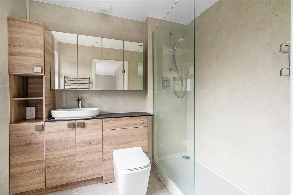 Additional image 13 of 4 bed detached house for saleAgates Lane, Ashtead KT21