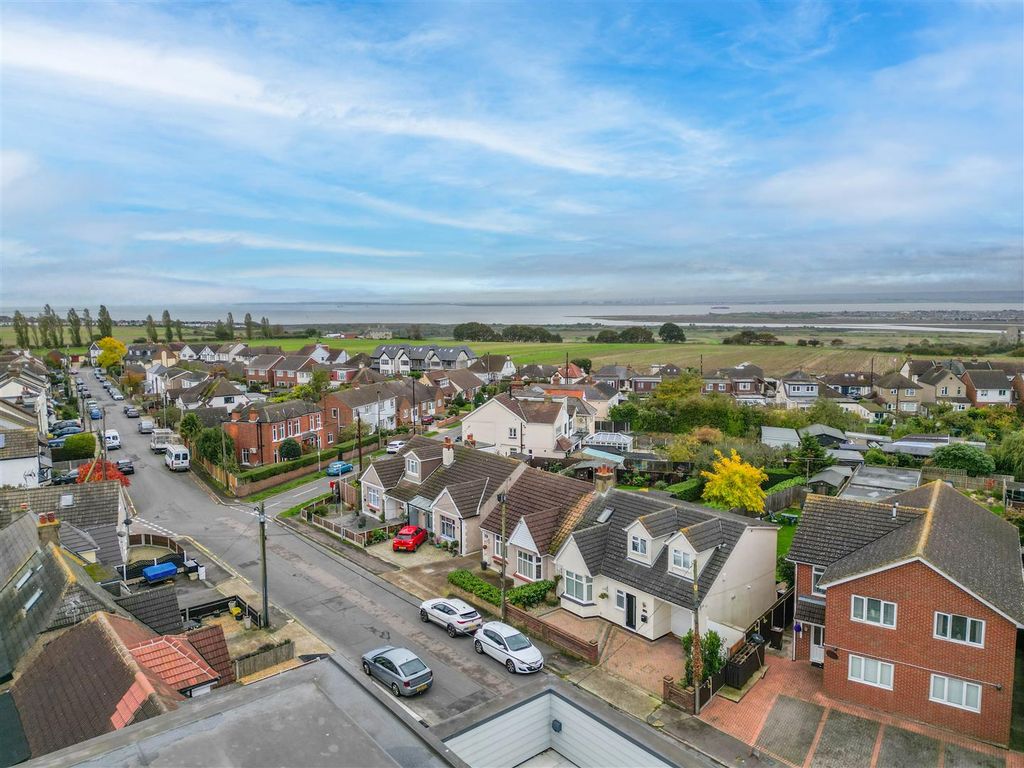 Additional image 6 of 2 bed flat for saleCherry View, Beech Road, Benfleet SS7