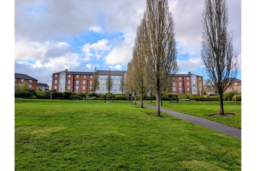 Horseshoe Crescent, Birmingham, B43