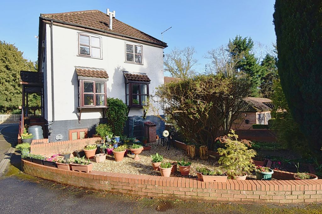 Additional image 2 of 2 bed maisonette for saleTroutbeck, Westgate, Louth LN11