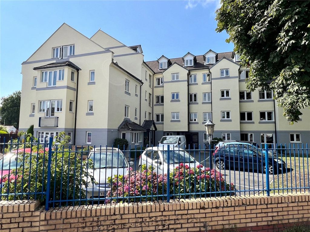 1 bed flat for saleChingswell Street, Bideford, Devon EX39