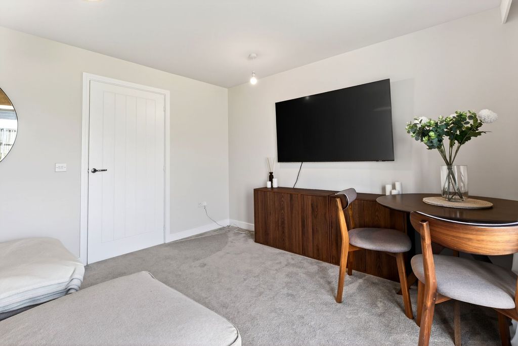 Additional image 11 of 2 bed semi-detached house for saleHedgerow Way, Coatbridge ML5