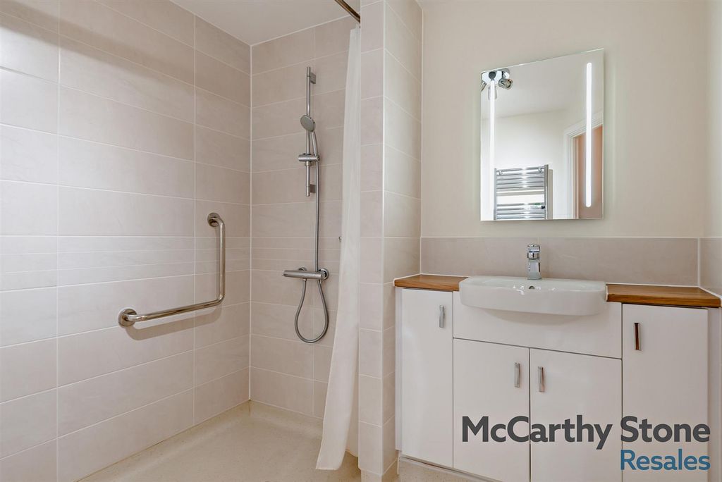 Additional image 20 of 1 bed flat for saleWayfarer Place, The Dean, Alresford SO24