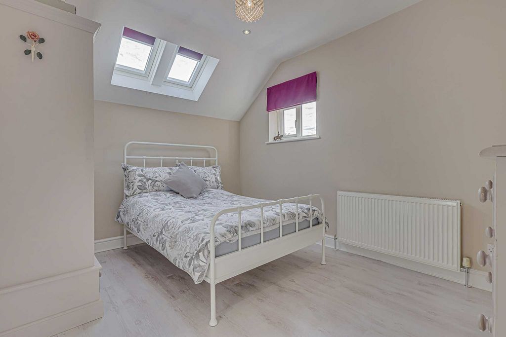Additional image 33 of 5 bed detached house for saleHigh Road, Benfleet SS7