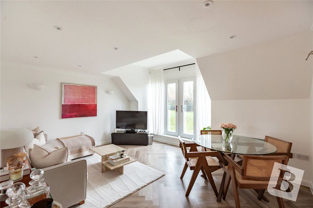 Additional image 15 of 2 bed flat for saleCornsland Close, Upminster RM14