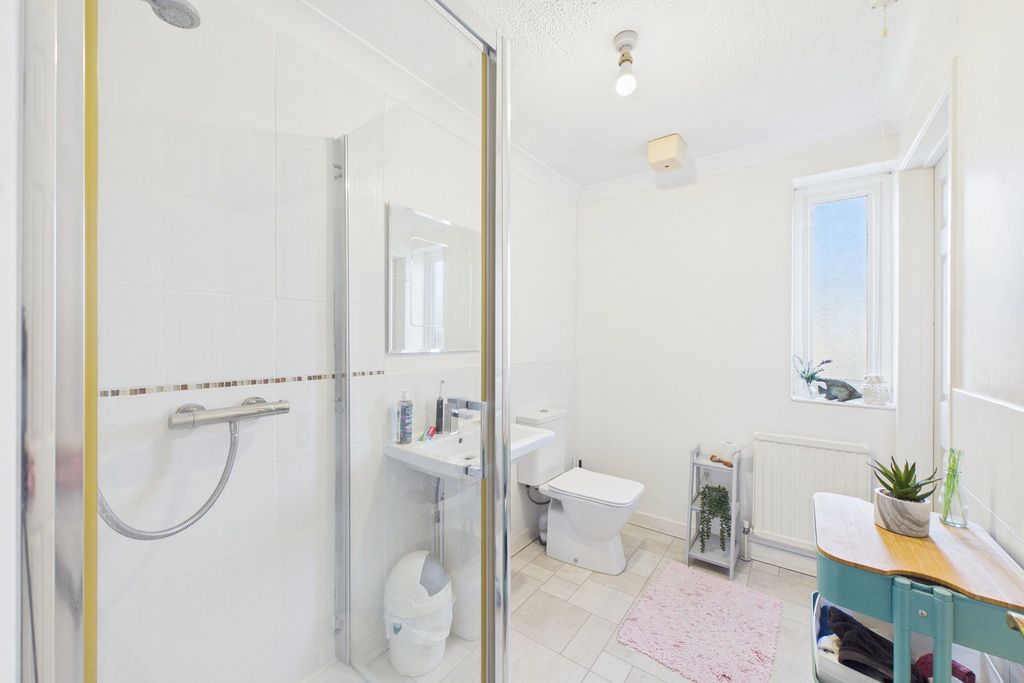 Additional image 15 of 5 bed detached house for saleKent Close, Attleborough NR17