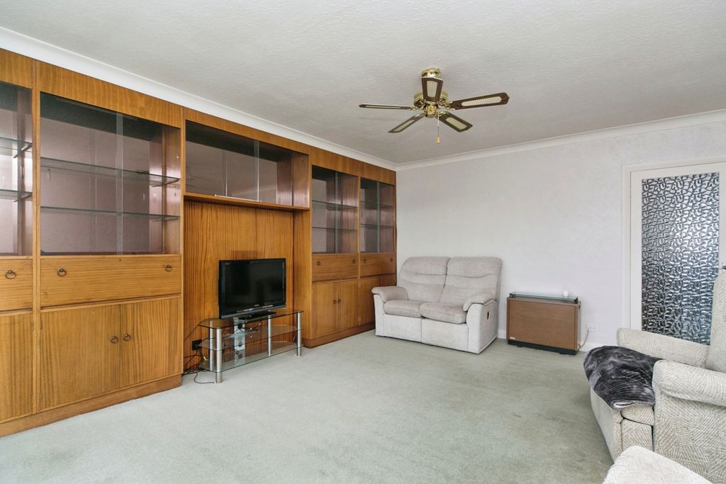 Additional image 14 of 2 bed flat for saleWarren Drive, Deganwy, Conwy LL31