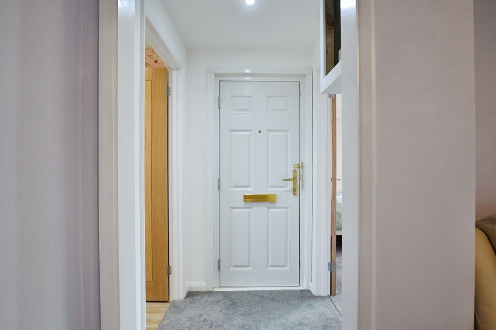Additional image 8 of 1 bed flat for saleWonnacotts Road, Okehampton, Devon EX20