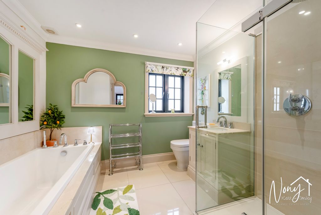Additional image 22 of 4 bed detached house for saleStiles Yard, Alresford SO24