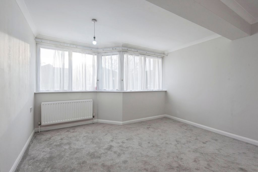 Additional image 8 of 2 bed flat for saleNorton Hall Farm, Norton Road, Letchworth Garden City, Hertfordshire SG6