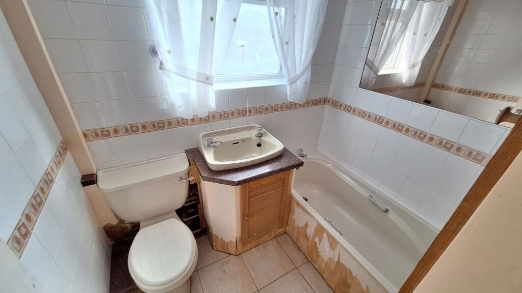 Additional image 3 of 2 bed flat for saleRamsden Avenue, Nuneaton CV10