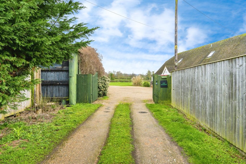 Additional image 33 of 4 bed detached house for saleBrook End, Weston Turville, Aylesbury HP22