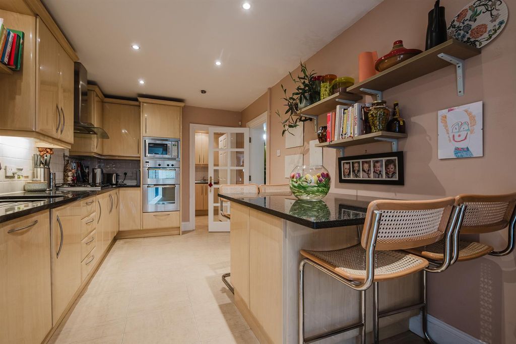 Additional image 3 of 2 bed flat for saleDorset Road, Altrincham WA14