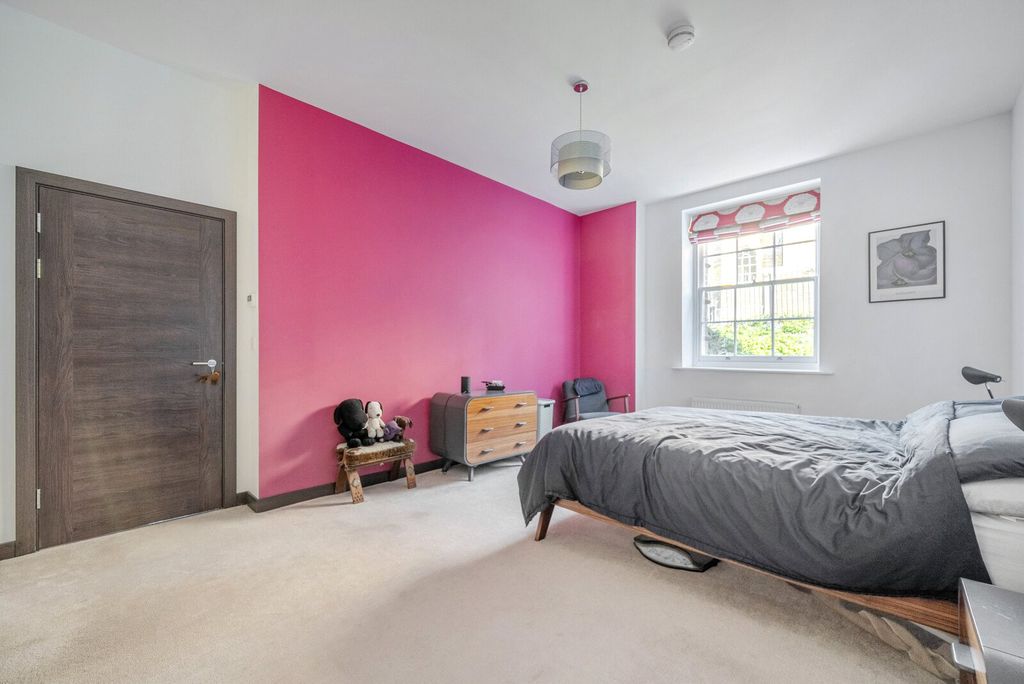 Additional image 11 of 3 bed flat for saleMccarthy Crescent, Wellesley, Aldershot GU11