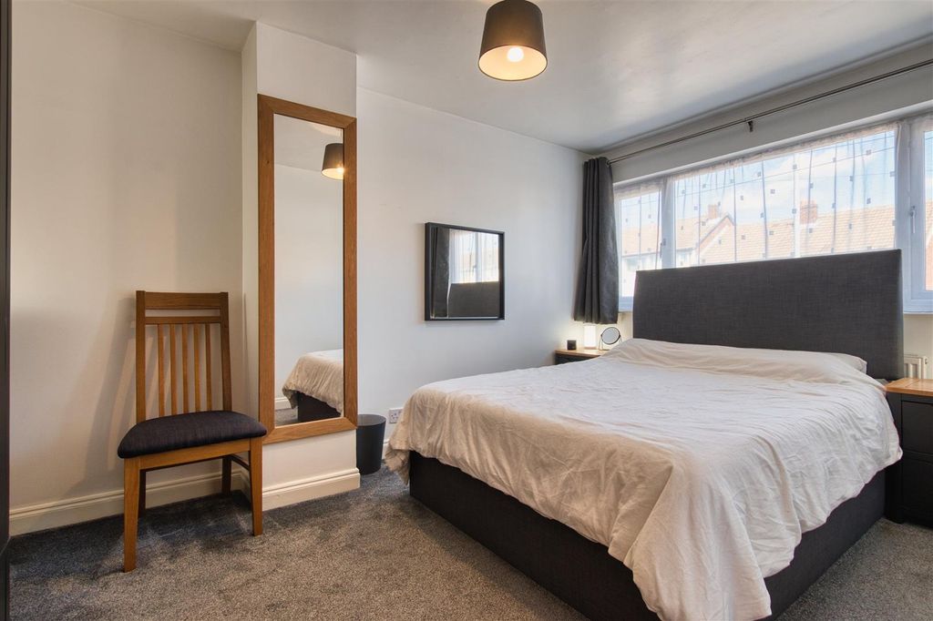 Additional image 9 of 3 bed end terrace house for saleKellett Lane, Wortley, Leeds LS12