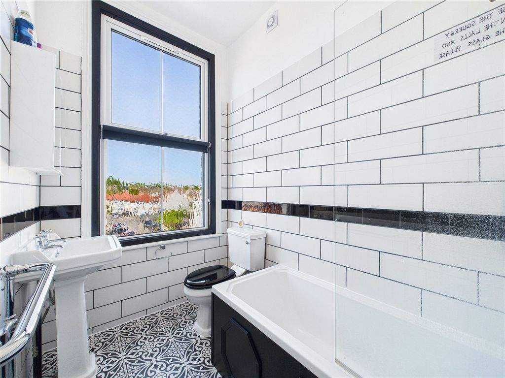 Additional image 4 of 3 bed flat for saleAsh Road, Aldershot, Hampshire GU12