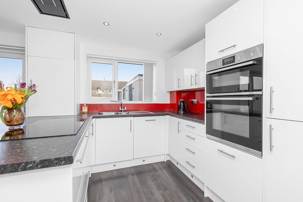 Additional image 4 of 3 bed detached house for sale18 Baberton Mains Wood, Edinburgh EH14