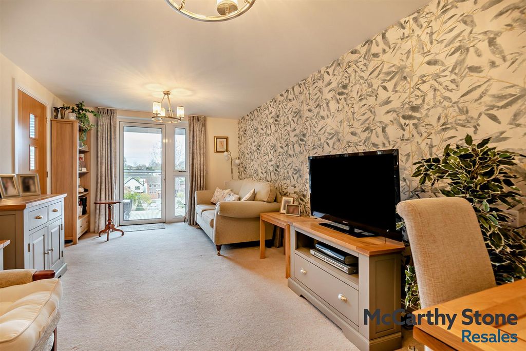 Additional image 3 of 1 bed flat for saleWayfarer Place, The Dean, Alresford SO24