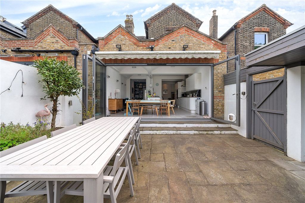 Additional image 9 of 4 bed semi-detached house for saleBarnmead Road, Beckenham BR3