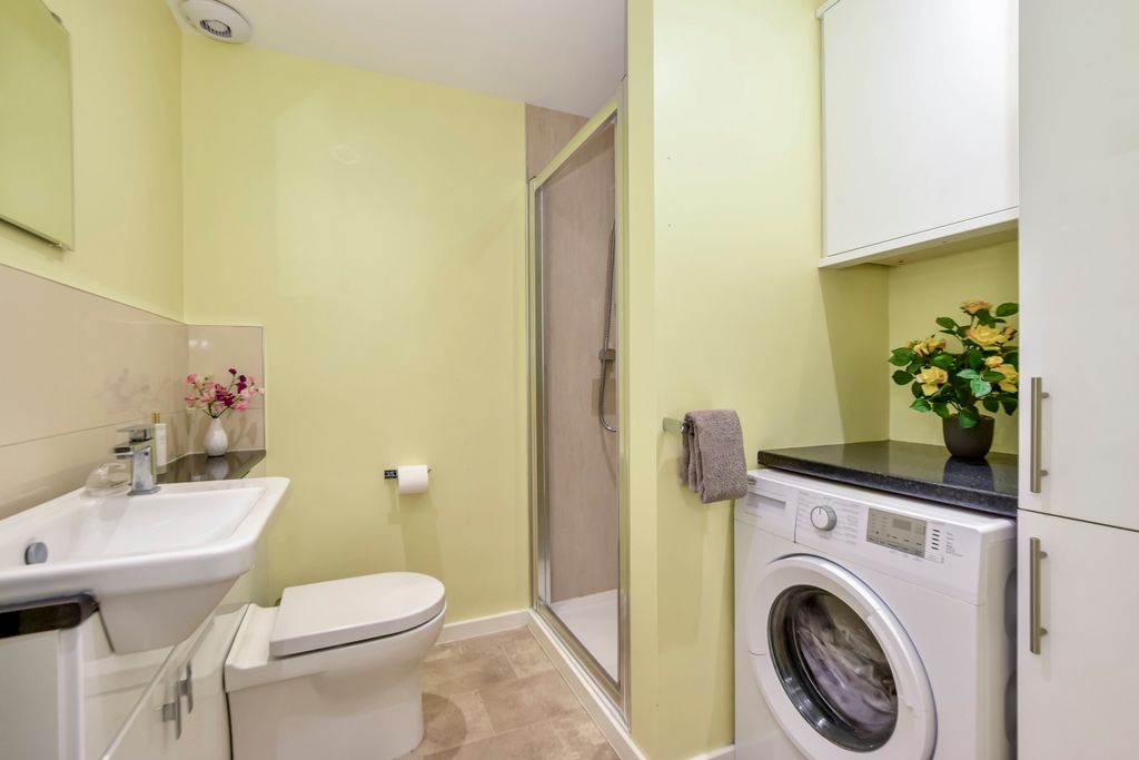 Additional image 18 of 4 bed semi-detached house for saleMargaret Close, Abbots Langley WD5