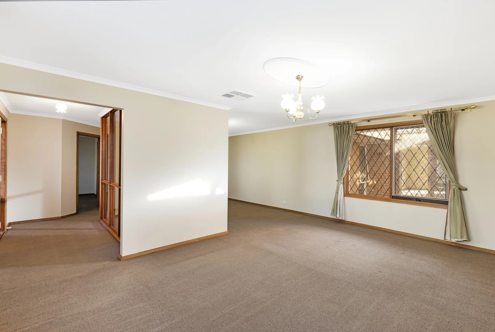 Additional image 3 of 10 Derwent Av, Rostrevor SA 5073