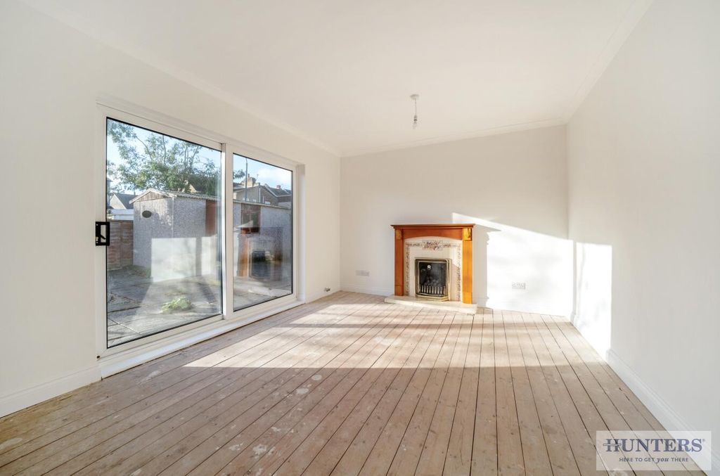 Additional image 4 of 3 bed semi-detached bungalow for saleAlbany Road, Belvedere DA17