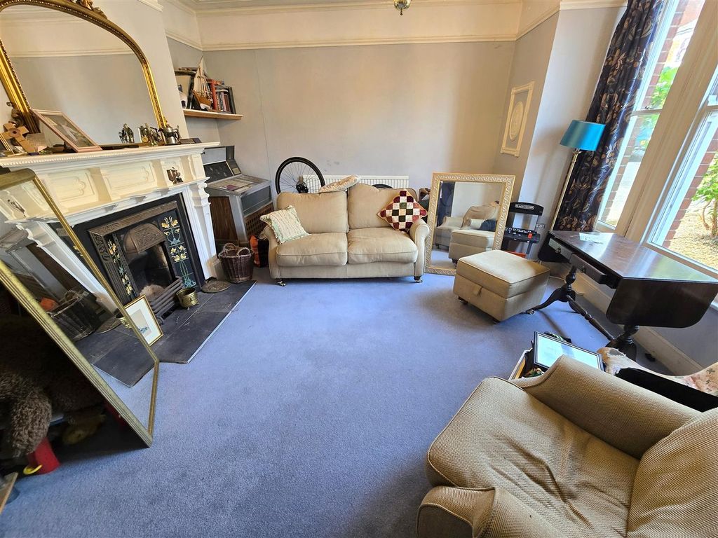Additional image 3 of 5 bed semi-detached house for saleGrove Road, Beccles NR34