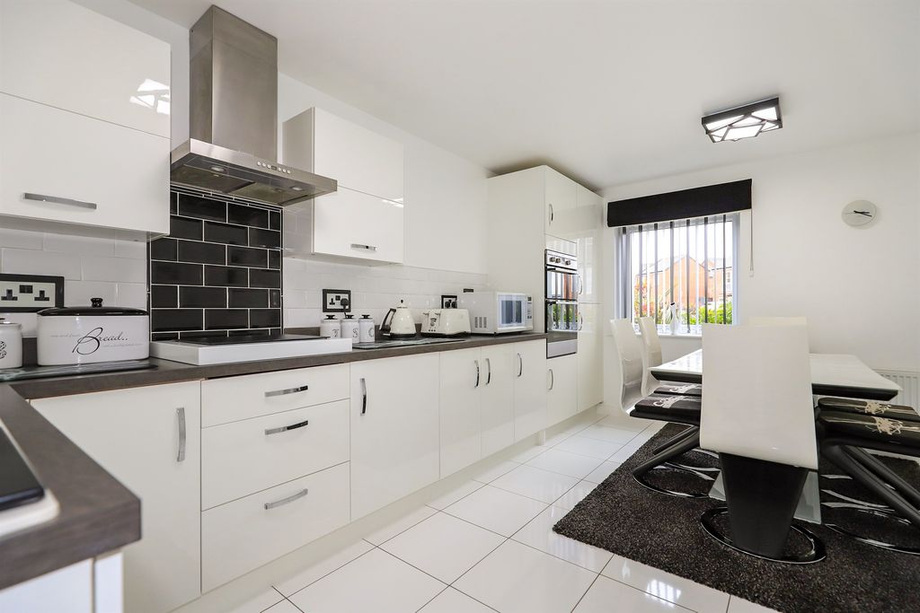 Additional image 3 of 3 bed semi-detached house for saleHemlock Way, Bilston WV14
