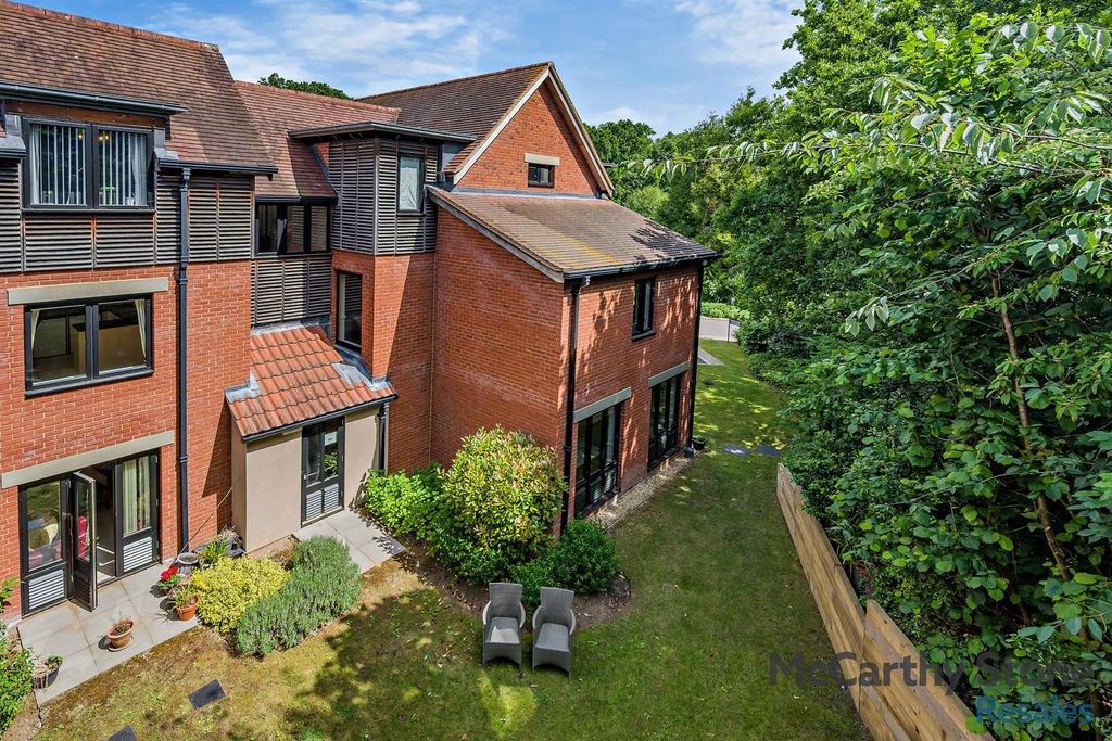 Additional image 17 of 2 bed flat for saleClarkson Court, Ipswich Road, Woodbridge IP12