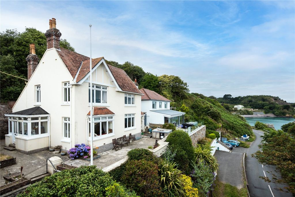 5 bed detached house for saleLa Route De La Cote, St. Martin, Jersey JE3
