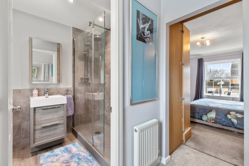 Additional image 29 of 6 bed detached house for saleAgincourt Drive, Bingley, West Yorkshire BD16