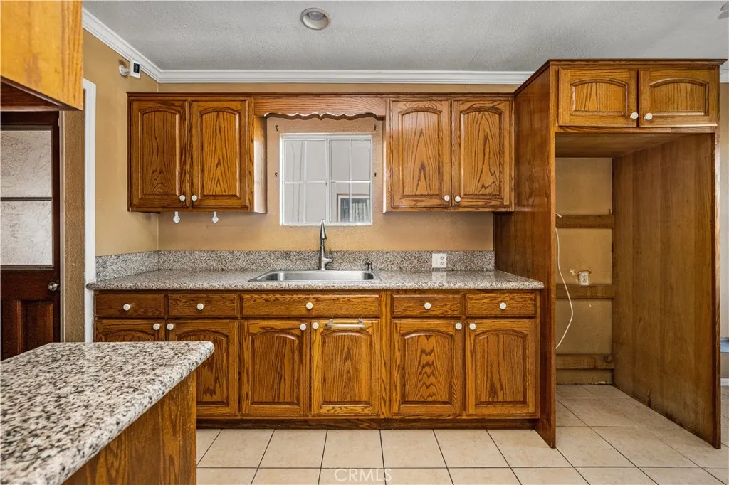 Additional image 9 of 9933 San Anselmo Ave, South Gate, CA 90280