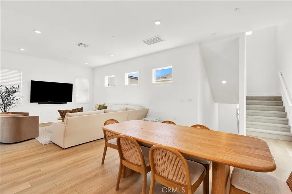 Additional image 58 of 74 Dudley, Irvine, CA 92618