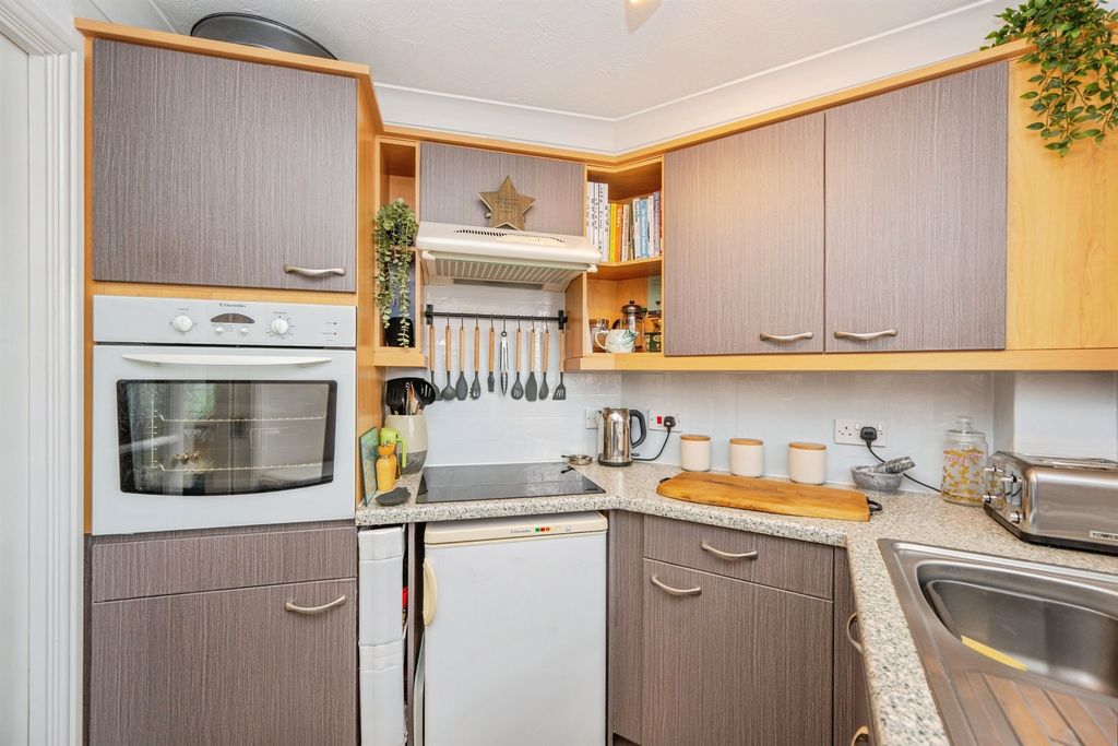 Additional image 5 of 1 bed flat for salePark View, Ashbourne DE6