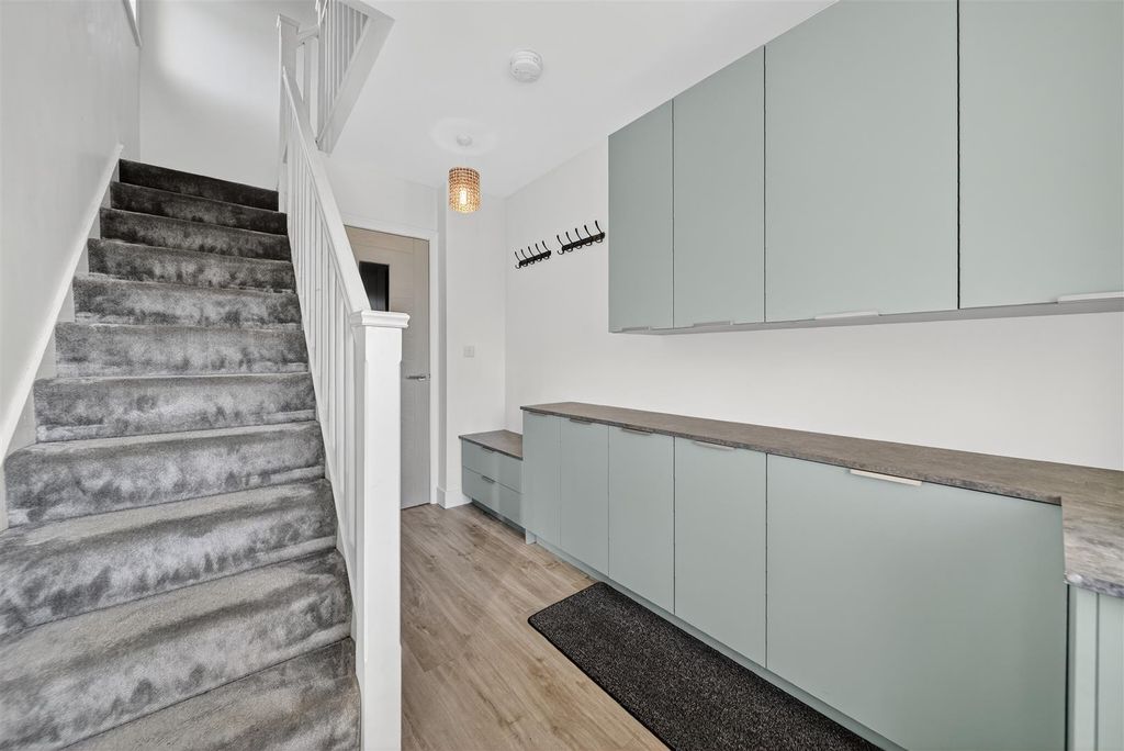Additional image 10 of 4 bed detached house for saleLynwood Mount, Wortley, Leeds LS12
