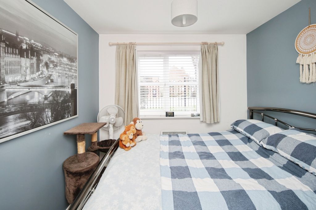 Additional image 9 of 2 bed flat for saleBlack-A-Tree Road, Nuneaton, Warwickshire CV10