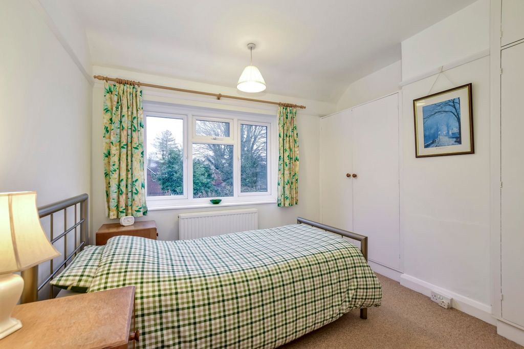Additional image 11 of 3 bed semi-detached house for saleBroomfield Rise, Abbots Langley WD5