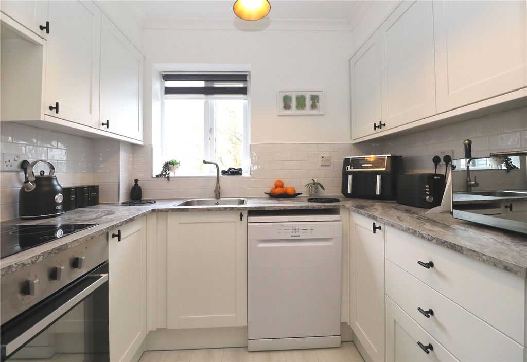 Additional image 4 of 2 bed flat for saleSt. Johns, Woking, Surrey GU21